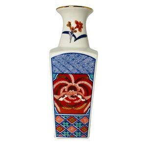 Japanese Oriental White Porcelain  Flower Floral  Hand Painted Design Vase M382